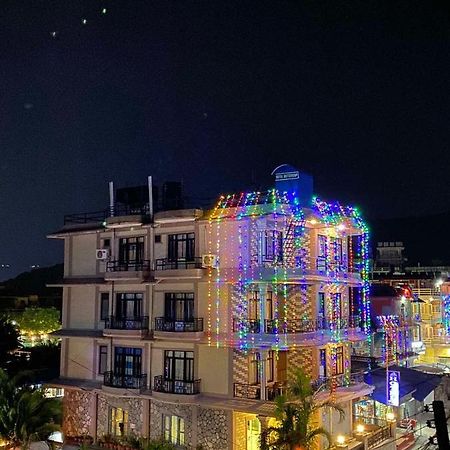 Hotel Buttercup Pokhara Luaran gambar