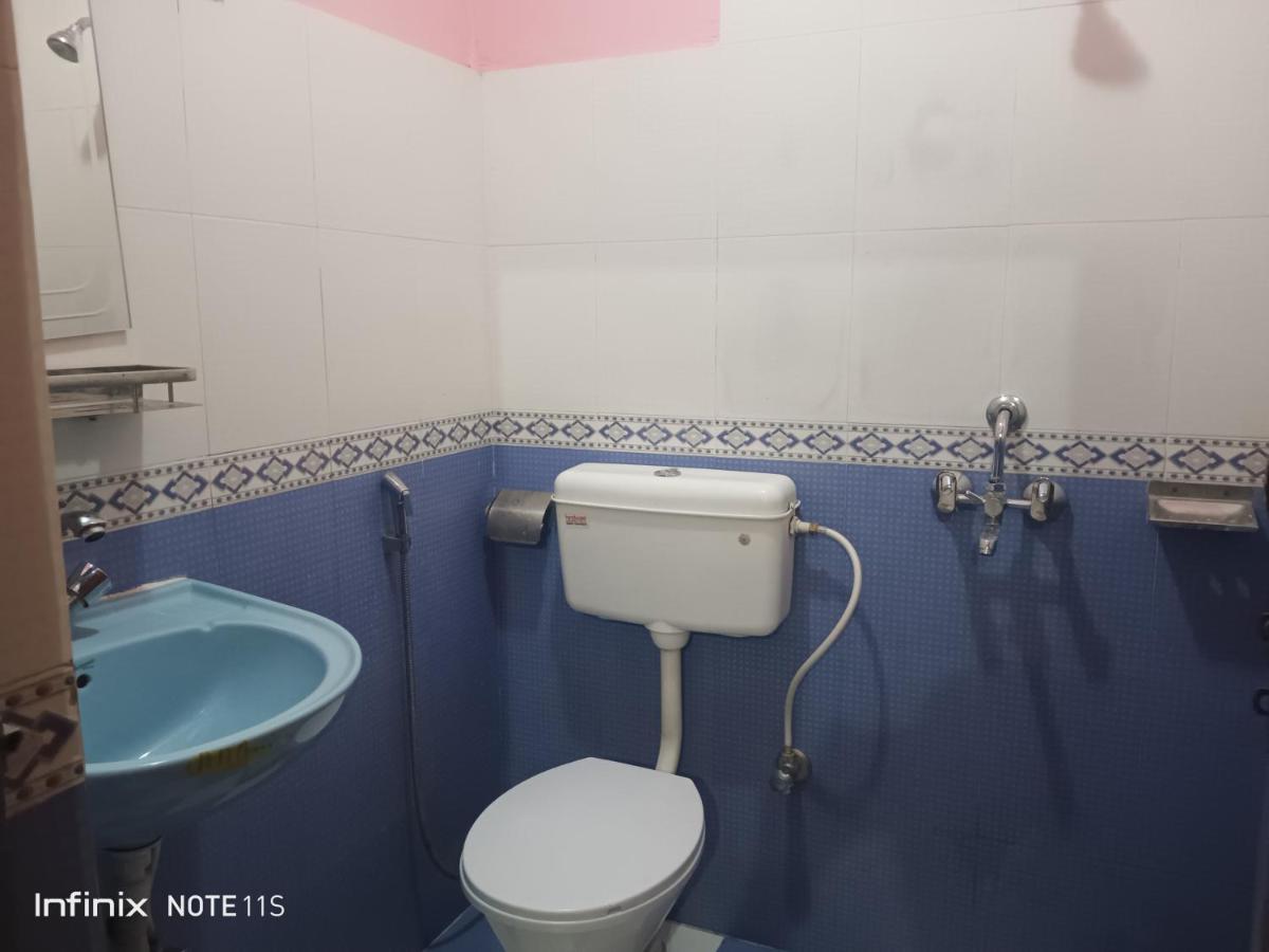 Hotel Buttercup Pokhara Luaran gambar