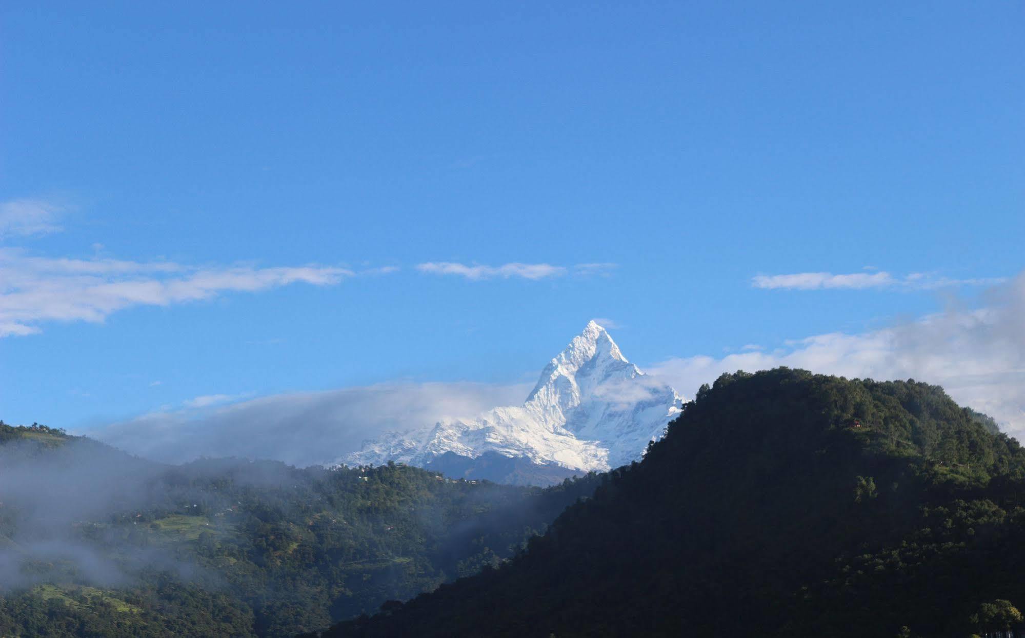 Hotel Buttercup Pokhara Luaran gambar